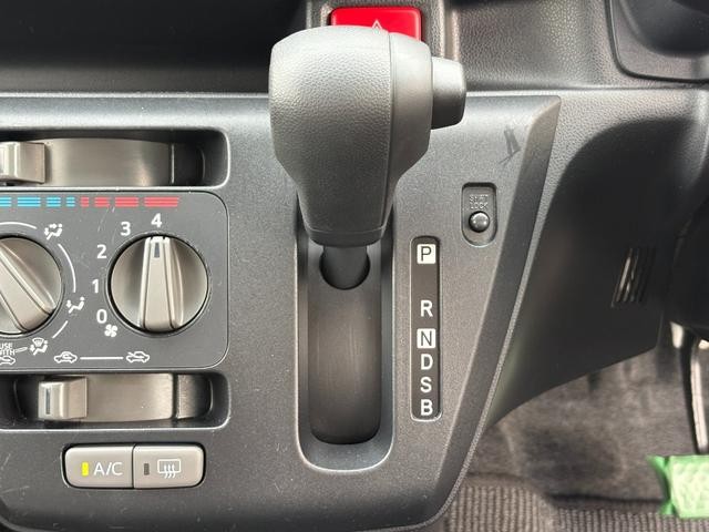 0710025A30261025W00805.jpg