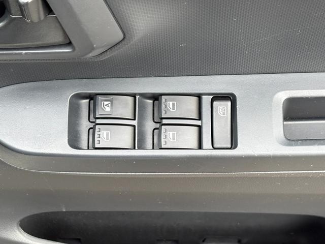 0710025A30261025W00808.jpg