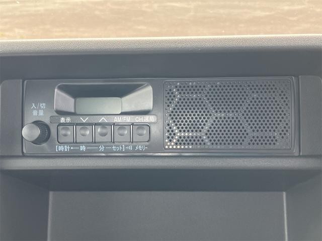 0900205A30260515W00206.jpg