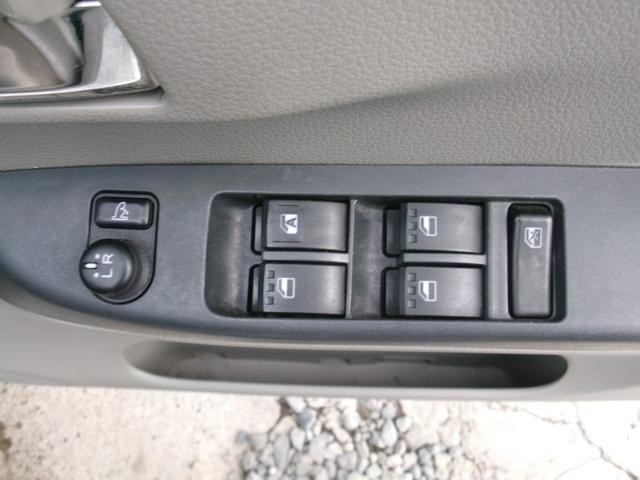 0504078A30260902W00105.jpg