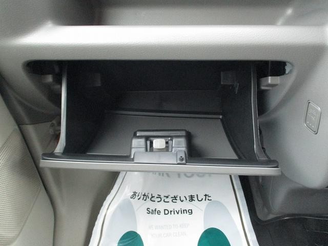 1003128A30260915W00419.jpg