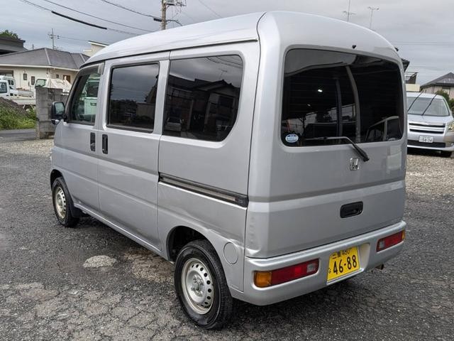 0541751A30260910W00115.jpg