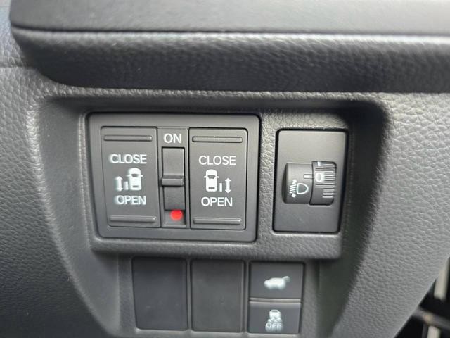 0504129A30260902W00105.jpg