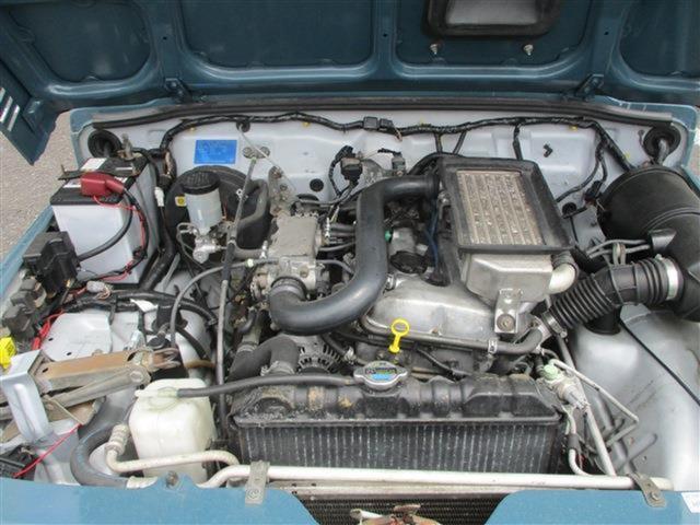 0510859A30260611W02703.jpg