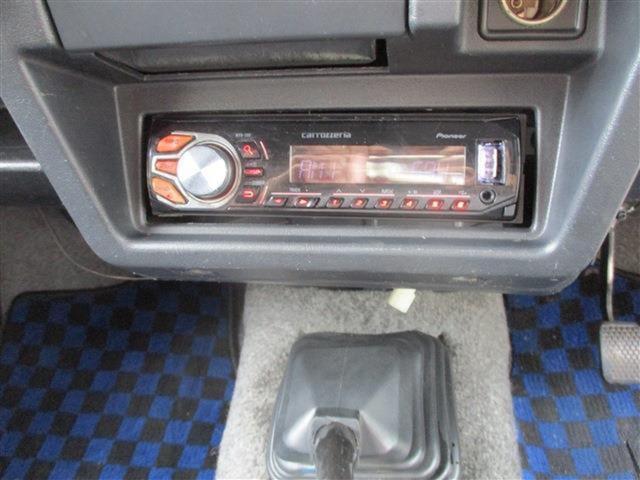 0510859A30260611W02718.jpg