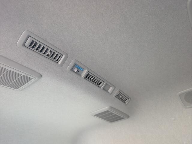 0902447A30260811W00115.jpg