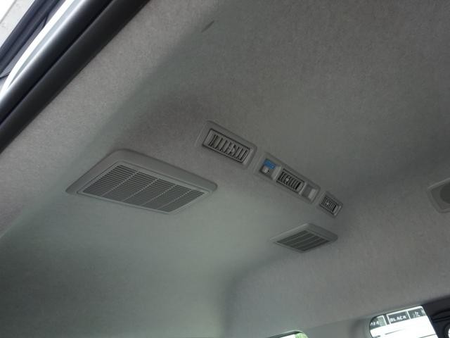 0900002A30260804W00119.jpg
