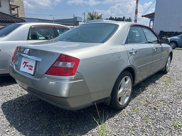0903516A30260721W01007.jpg