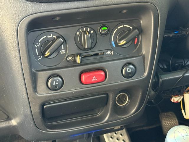 1020009A30260525W00113.jpg