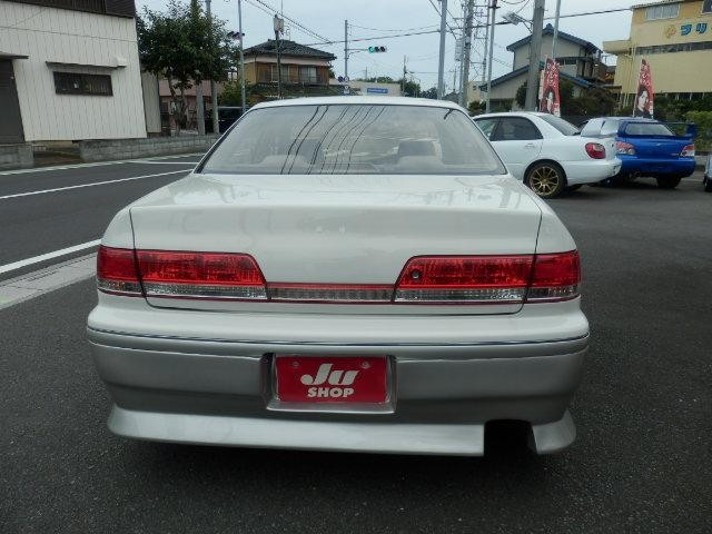 0500811A30260712W00209.jpg