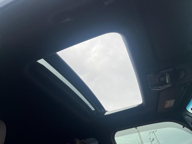 0708769A30260903W00104.jpg