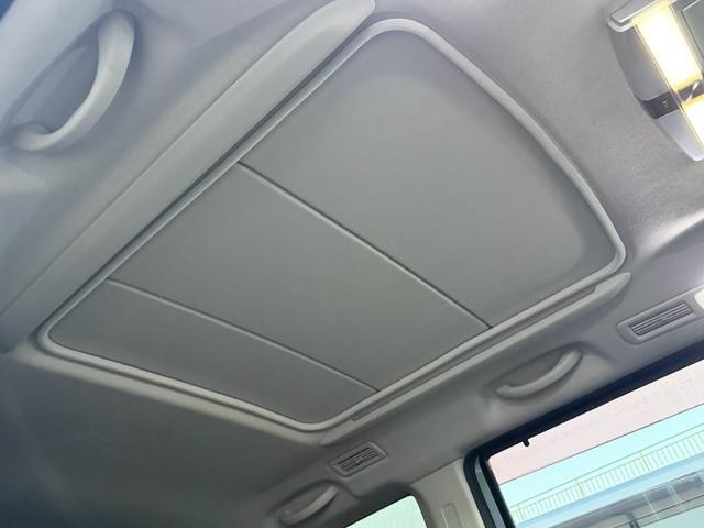 0551096A30260808W00114.jpg