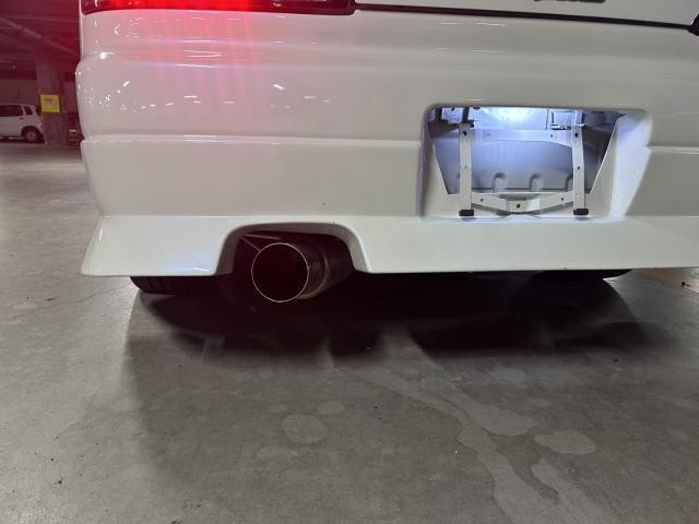 26111323_carP_l_6.jpg