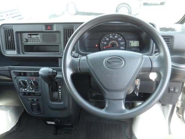 0520536A30260822W00317.jpg
