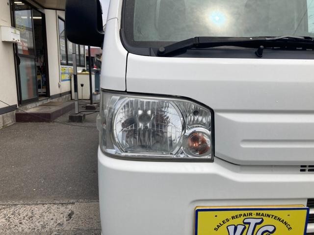0904288A30260519W00109.jpg