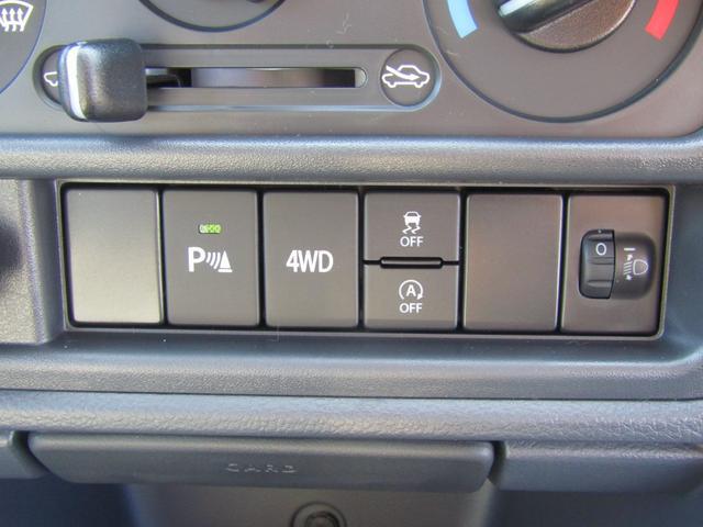 0510272A30260706W00315.jpg