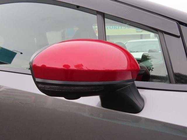 3000939A30260711W00112.jpg