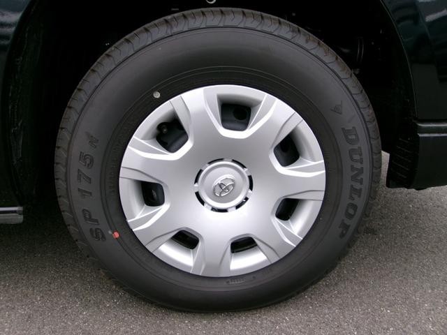 0400014A30260906W00204.jpg