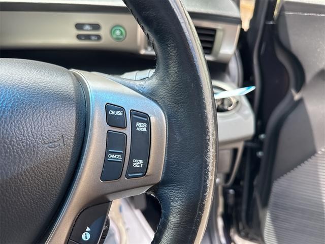 0501637A30260727W00116.jpg