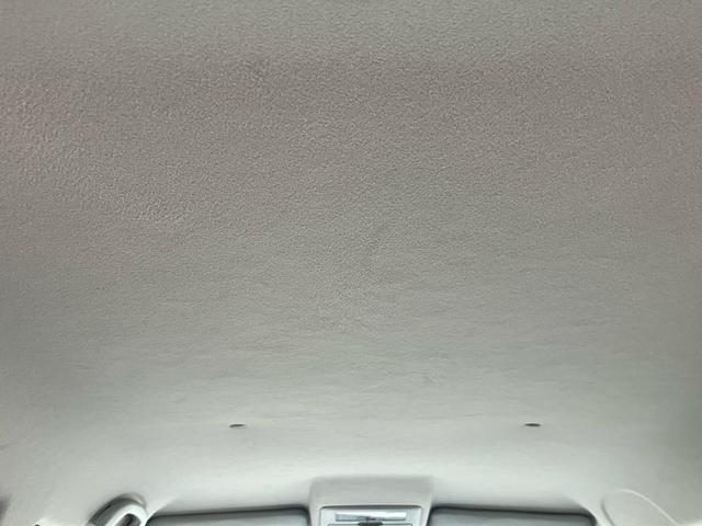 0602305A30251031W00112.jpg