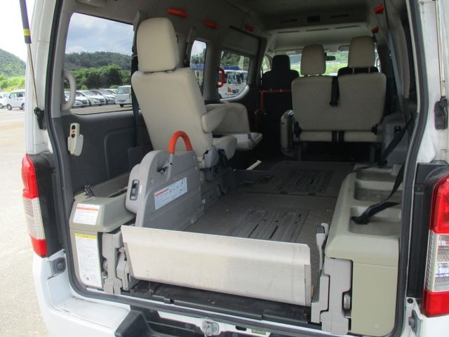 c2876e8770bd75f2d21ff6f892af8327.jpg