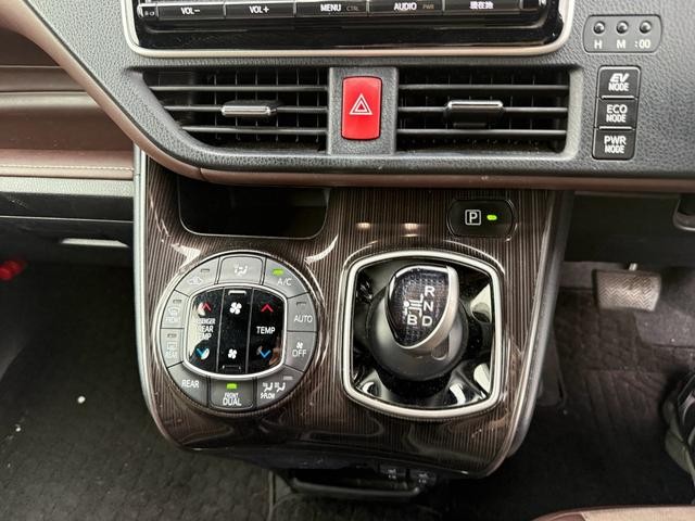 0709137A30260904W00312.jpg