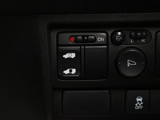 0520046A30251003W01216.jpg