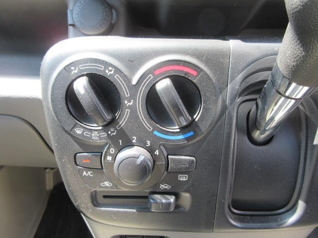 0900731A30260804W00216.jpg