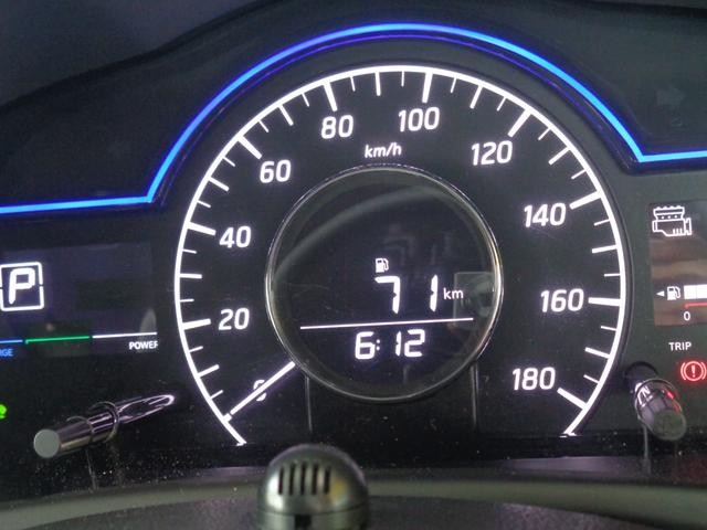 0400488A30260905W00207.jpg