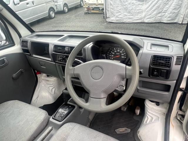 0541729A30260909W00105.jpg