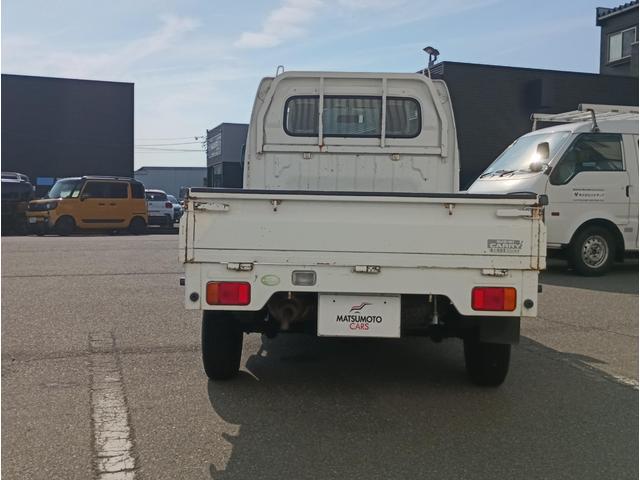 1157593A30260625W00107.jpg