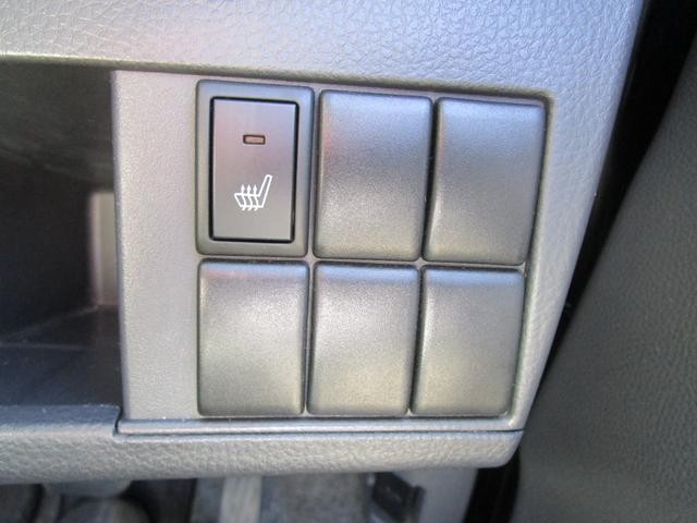 0601998A30261012W00119.jpg
