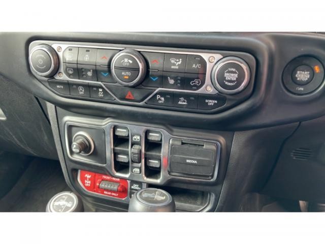 26583828_carP_l_13.jpg