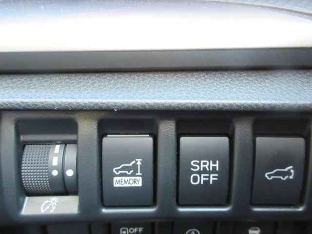 0541410A30260711W00114.jpg