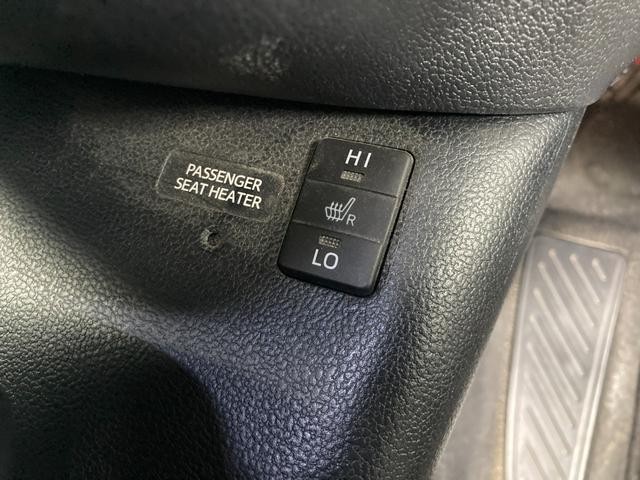0403383A30260914W00216.jpg