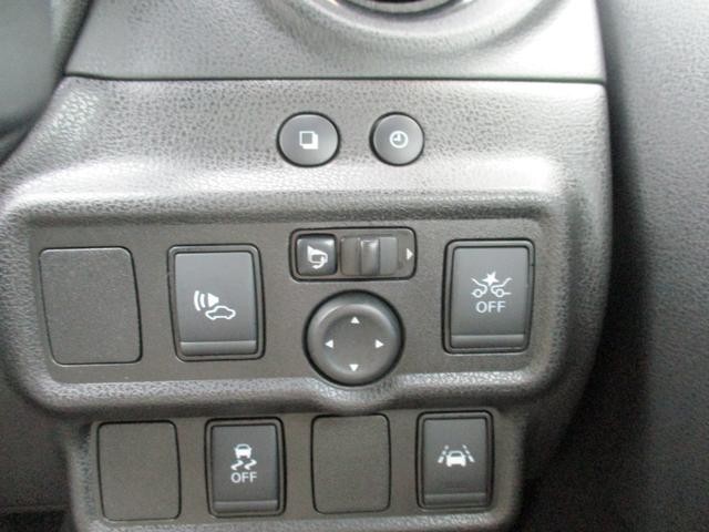 0540599A30260917W00111.jpg