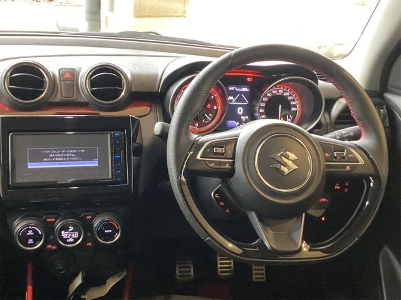 2023 Suzuki Swift, photo 1 of 1