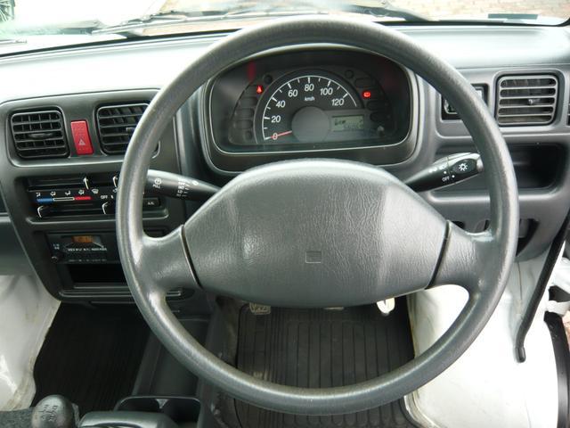 0500692A30260701W00102.jpg