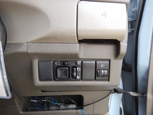 0601132A30260829W00215.jpg
