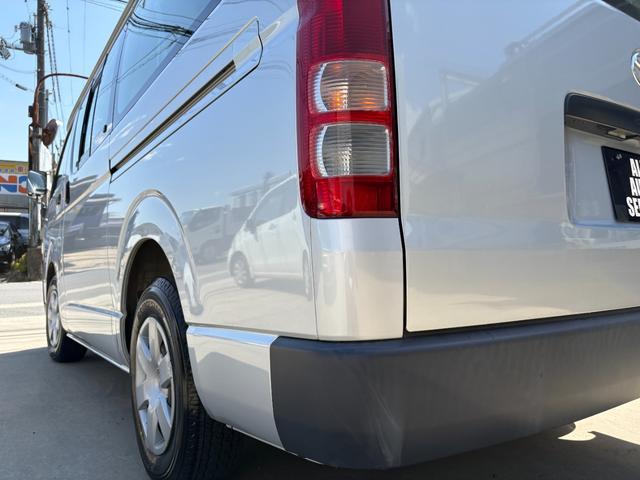 0710035A30260413W00112.jpg