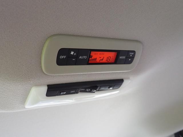 0500873A30260701W00113.jpg