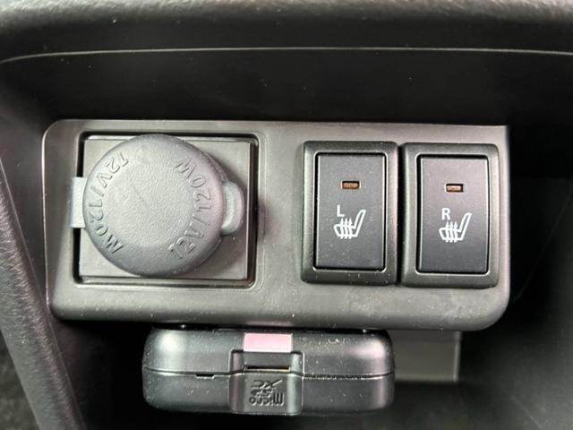 0403511A30260912W00104.jpg