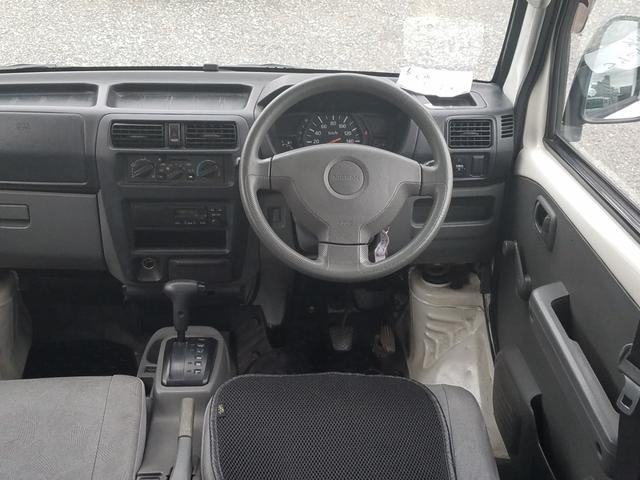 0703775A30260929W00211.jpg