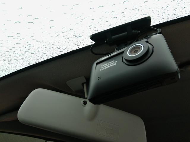 1157558A30260915W00116.jpg