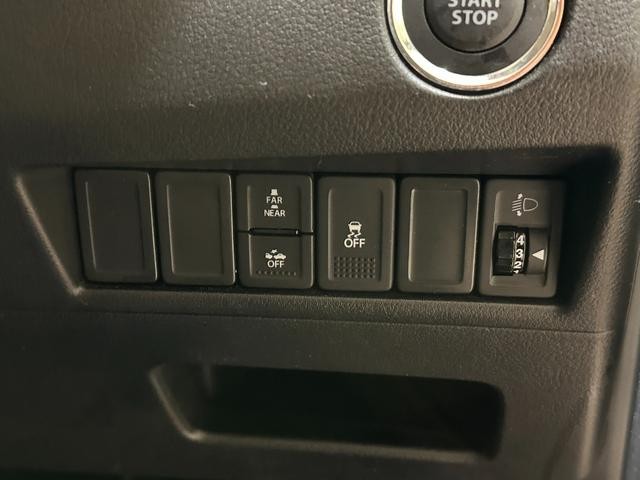 0509824A30260911W00309.jpg