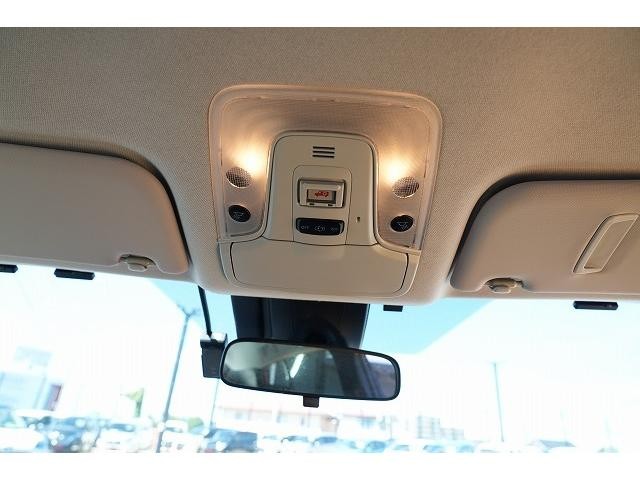 0403869A30260914W00115.jpg