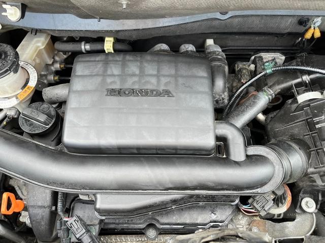0541751A30260916W01219.jpg