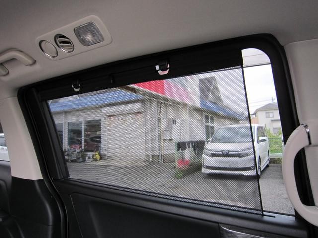 0502256A30260913W00112.jpg