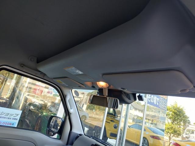 0560191A30261009W00214.jpg