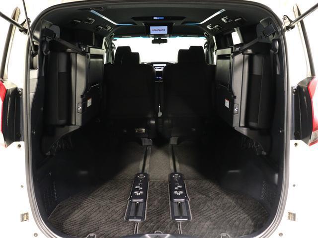 0541413A30260608W00216.jpg